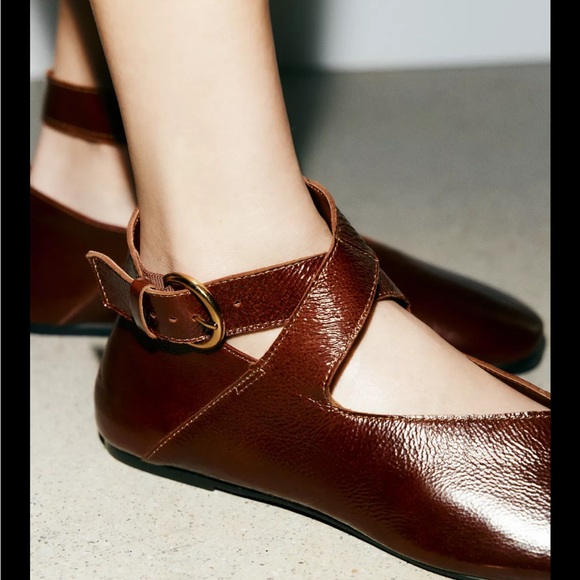 Zara flats - Picture 2 of 6